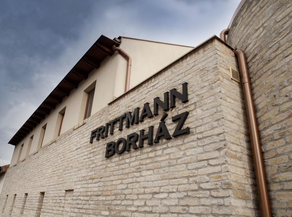 Frittmann Borhaz Bed & Breakfast โชลวัตแกร์ต ภายนอก รูปภาพ